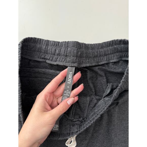 Vuori ponto performance pants - size XL 30" inseam - Picture 4 of 10